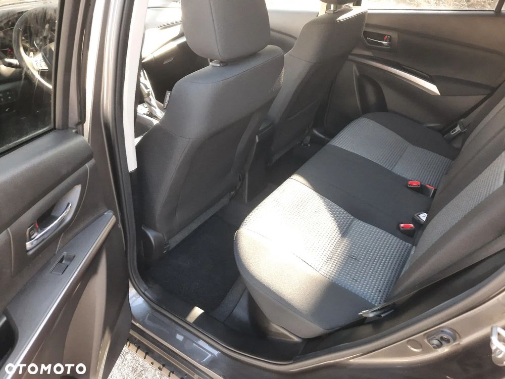 Suzuki S-Cross - 17