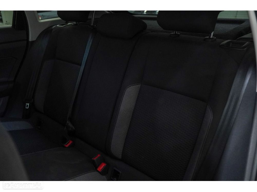 VW Taigo 1.0 TSI Urban - 18