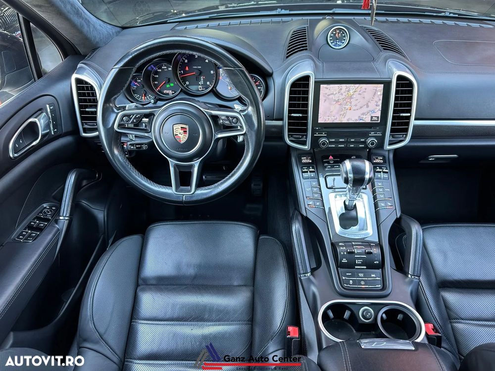 Porsche Cayenne Platinum Edition - 8