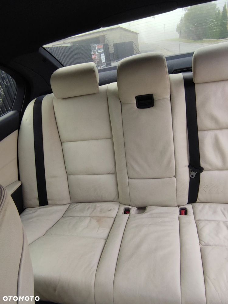 OPARCIE KANAPY TYŁ TYLNEJ BMW E60 JASNA SKÓRA - 3
