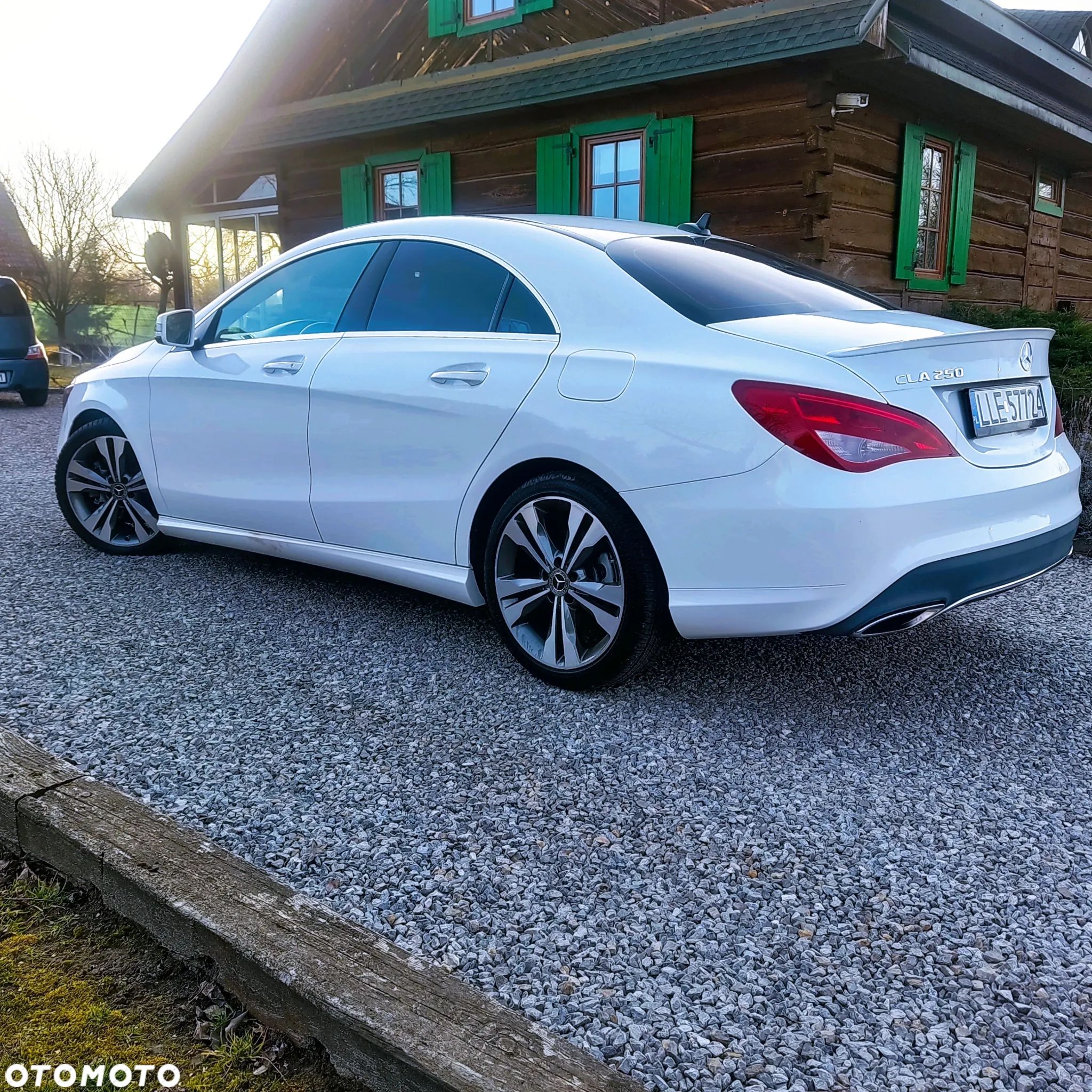 Mercedes-Benz CLA 250 4Matic 7G-DCT Urban - 1
