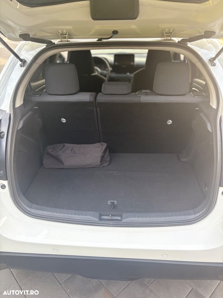 Toyota Yaris 1.5 VVT-i HSD Active - 5