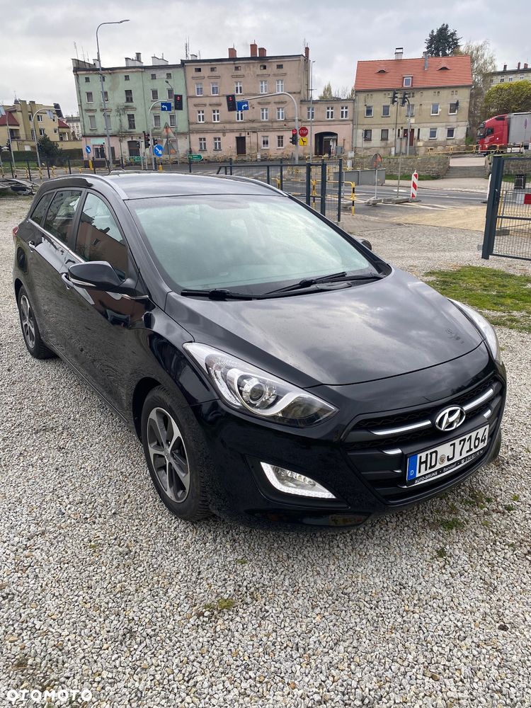 Hyundai i30 blue 1.6 GDI DCT Premium - 18