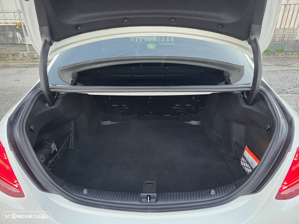 Mercedes-Benz C 220 d AMG Line - 8