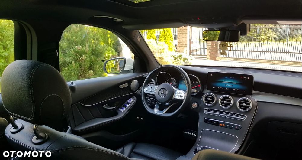 Mercedes-Benz GLC 220 d 4Matic 9G-TRONIC AMG Line - 14