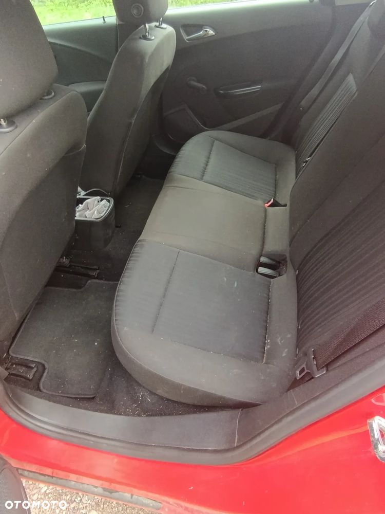 Opel Astra 1.4 - 10