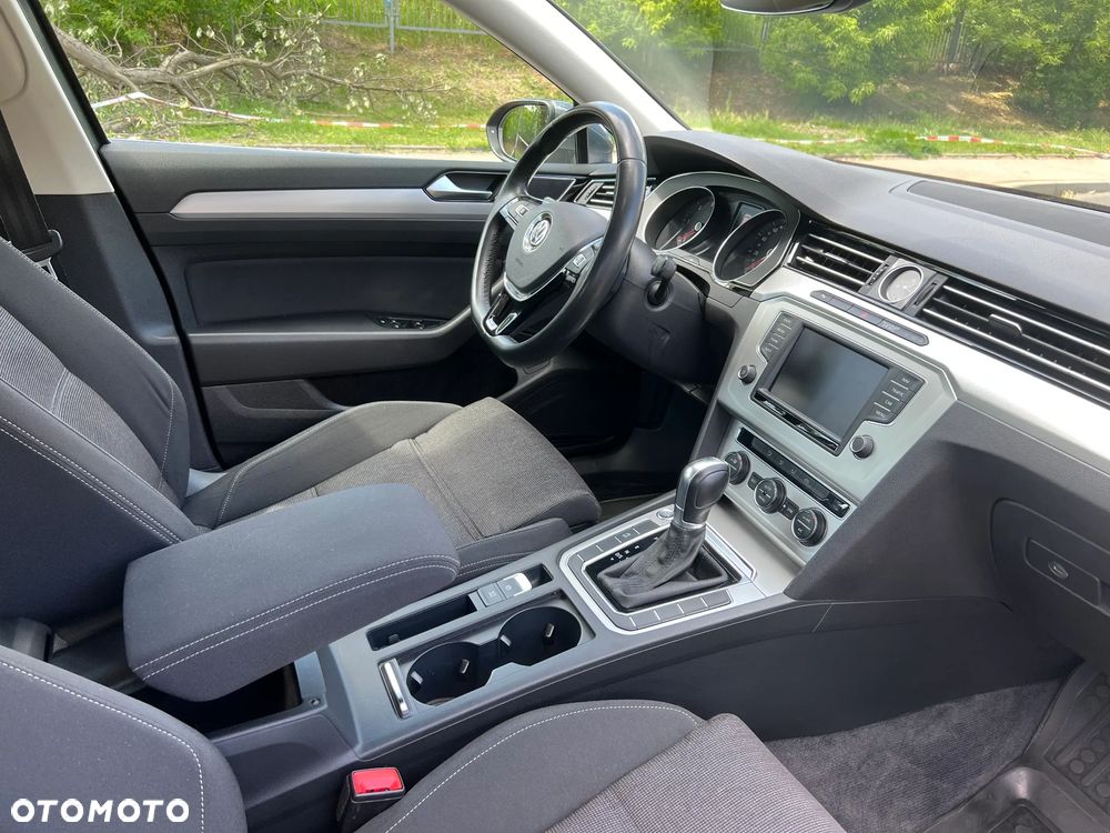 Volkswagen Passat 2.0 TDI BMT Comfortline DSG - 12