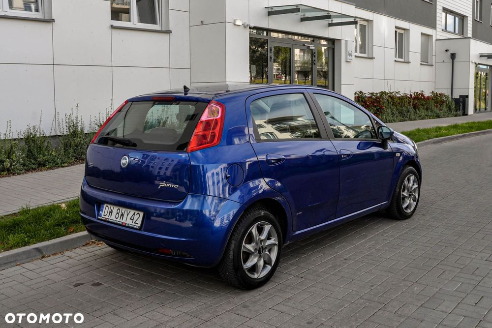 Fiat Grande Punto - 4