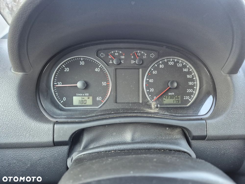 Volkswagen Polo - 12
