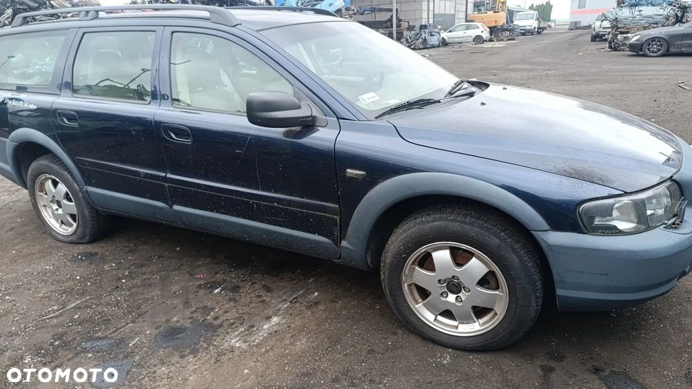 35514 Volvo XC70 I cross country 4x4 2.5 turbo 209 km na części lakier 417-26 - 11