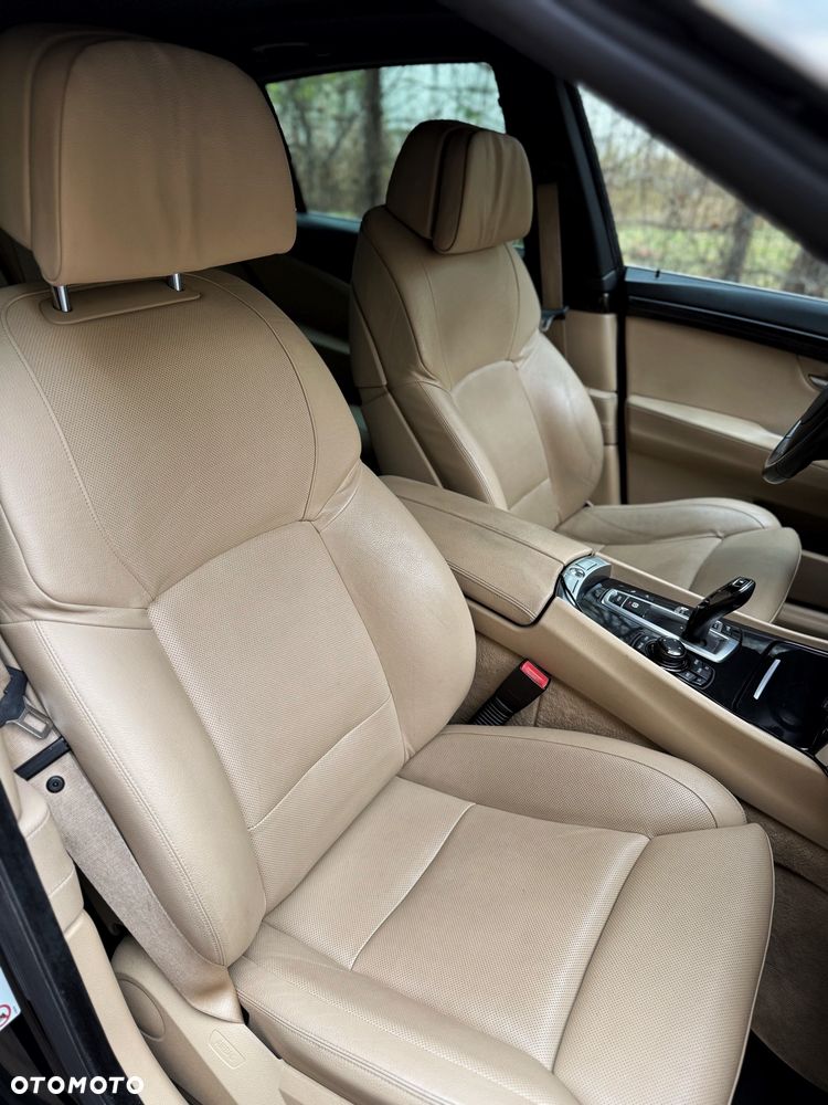 BMW 5GT 535d - 11