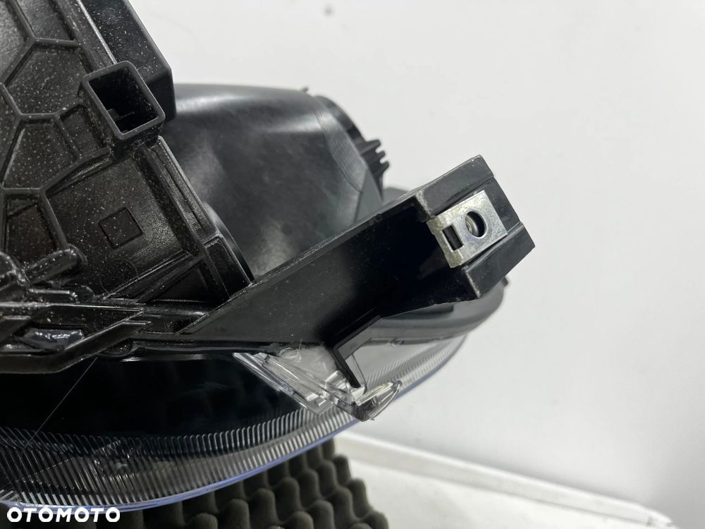 Lampa reflektor Toyota ProAce Expert Jumpy Scudo Ulysse Vivaro C Life 23r.- LIFT EU prawa przednia E - 22