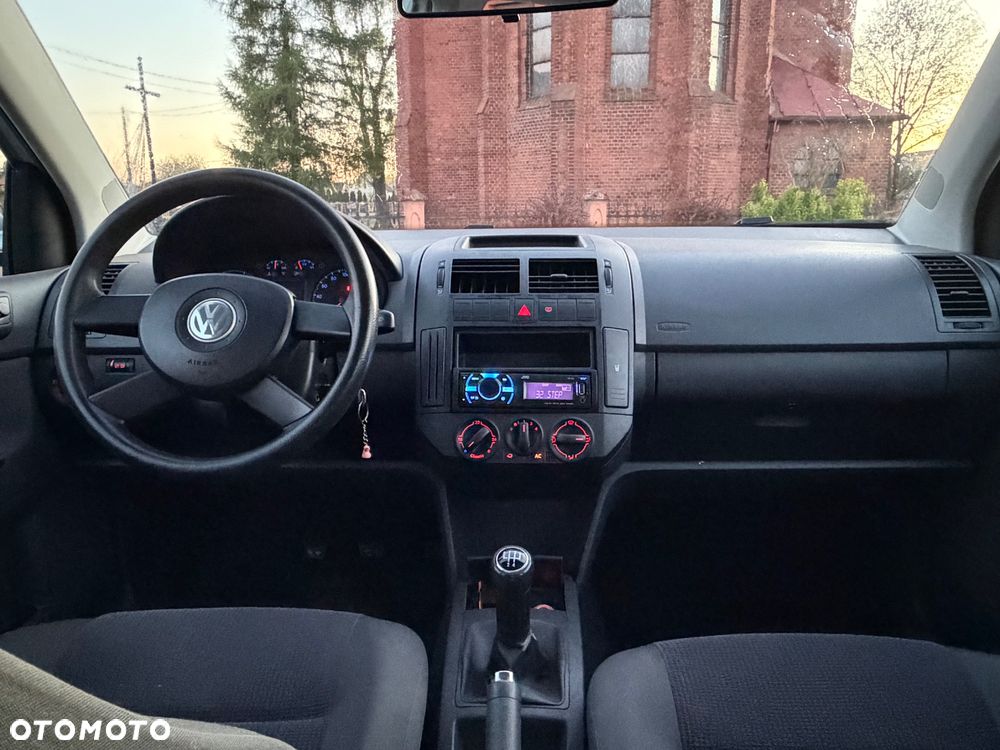Volkswagen Polo - 11