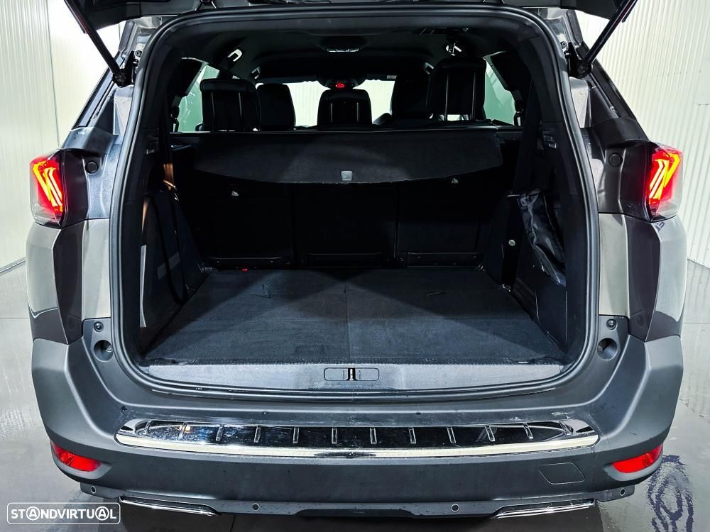 Peugeot 5008 Hybrid 136 e-DSC GT - 33