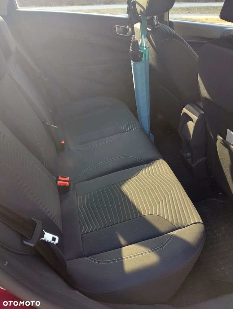Ford Fiesta - 10