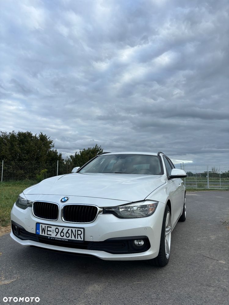 BMW Seria 3 318d Luxury Line - 4