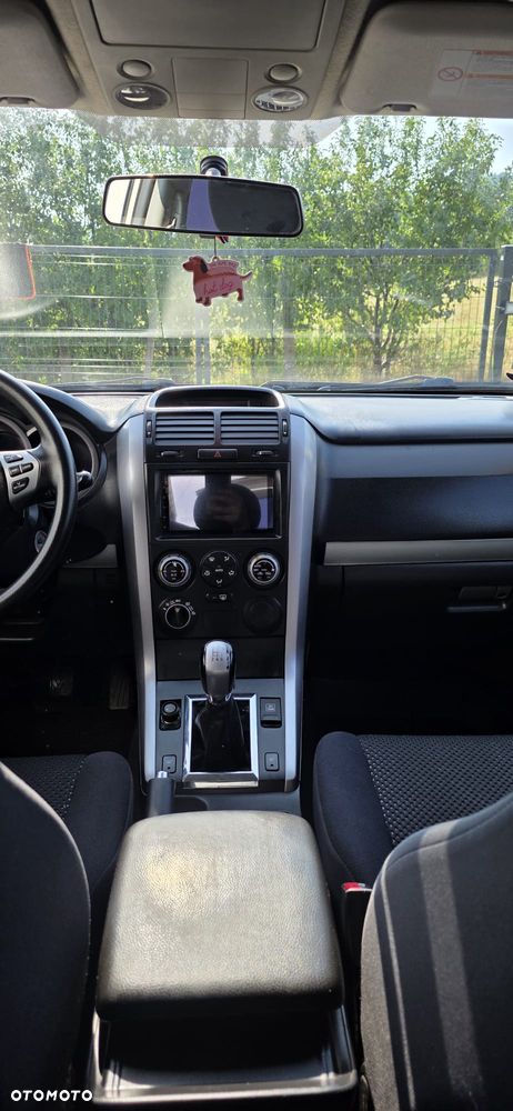 Suzuki Grand Vitara 2.0 - 5