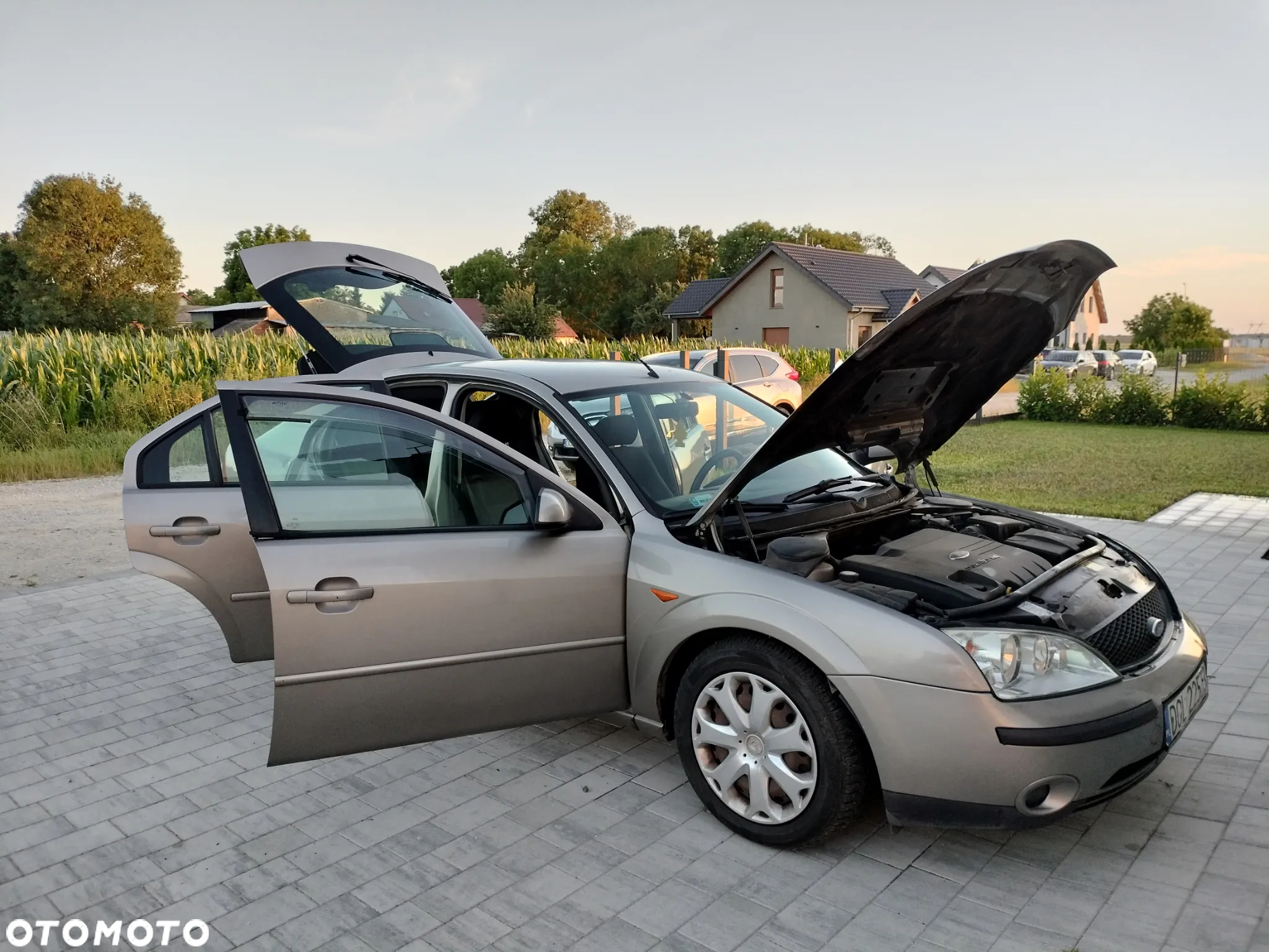 Ford Mondeo 2.0 Trend - 11