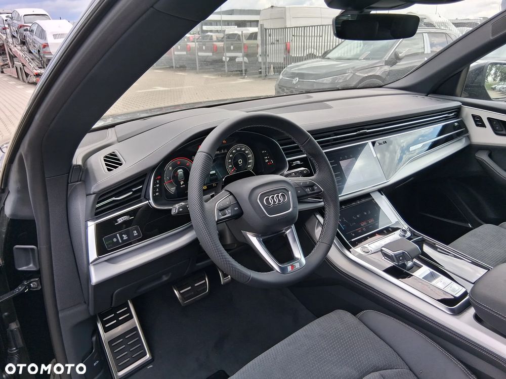 Audi Q8 - 7