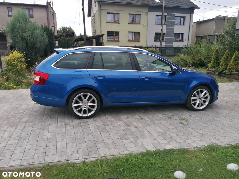 Skoda Octavia 2.0 TDI (Green tec) DSG RS - 3