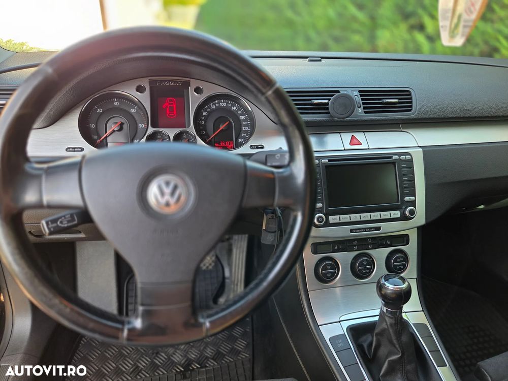 Volkswagen Passat 2.0 TDI Highline DPF - 14