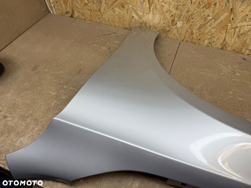 BŁOTNIK LEWY PRZÓD MERCEDES BENZ A KLASA W177 A177 A177881050 SREBRNY - 10