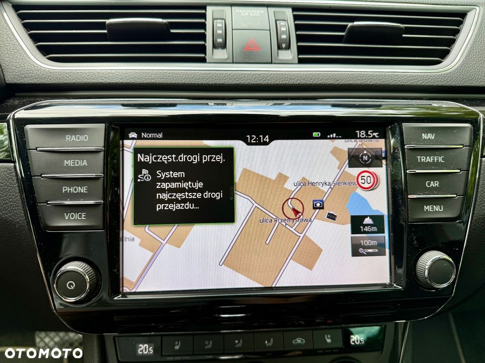 Skoda Superb 2.0 TSI 4x4 L&K DSG - 20