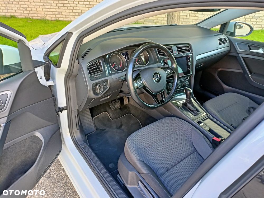 Volkswagen Golf 1.6 TDI SCR DSG Comfortline - 13