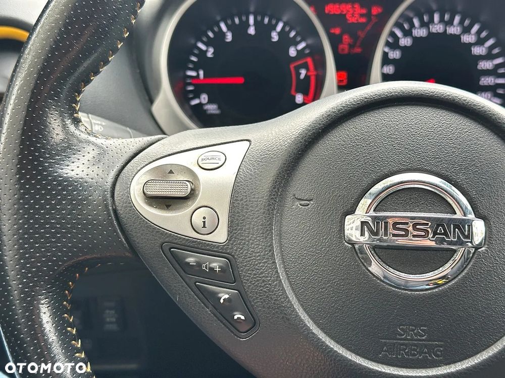 Nissan Juke 1.6 DIG-T N-Connecta 4WD Xtronic EU6 - 19