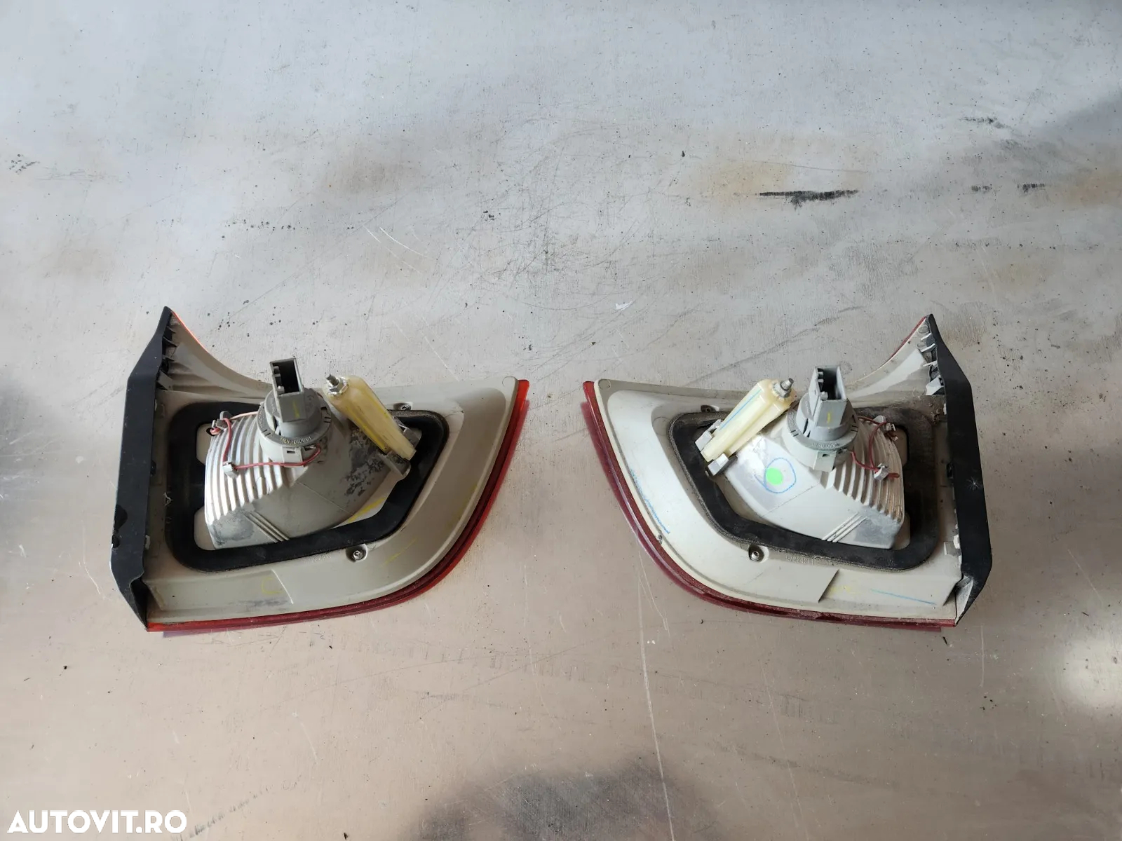 Lampa Stop Tripla Stanga Dreapta De Pe Haion Bmw X6 E71 LED - Dezmembrari Arad - 7