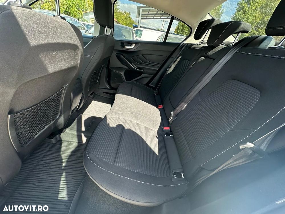 Ford Focus 1.0 EcoBoost MHEV Titanium X - 9