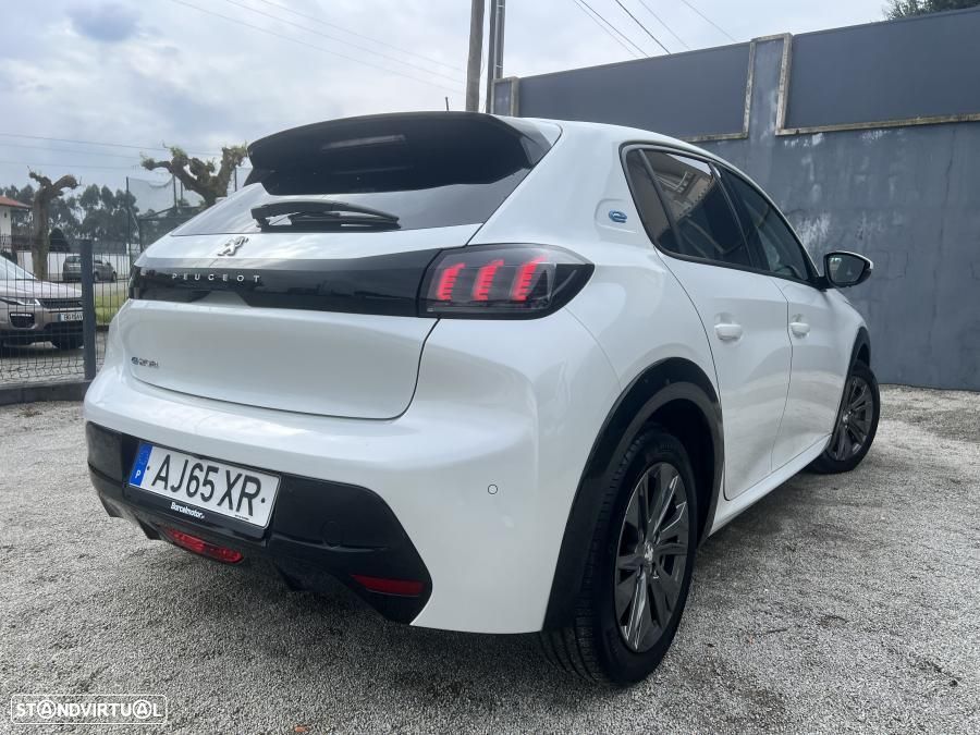 Peugeot e-208 50 kWh Allure Pack - 14