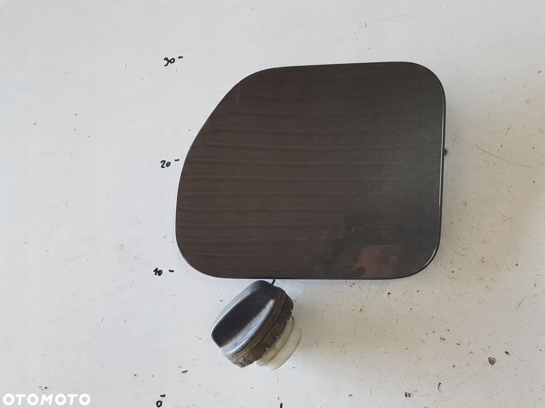 TOYOTA LAND CRUISER 150 LIFT 18-22r KLAPKA WLEWU PALIWA 1G3 - 1