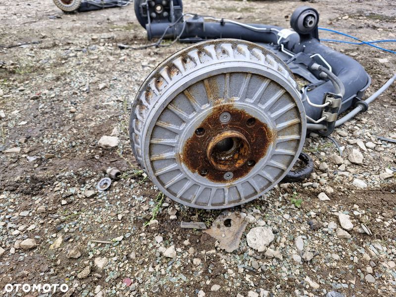 RENAULT TWINGO III 3 1.0 B BELKA ZAWIESZENIA TYŁ OŚ TYLNA - 5