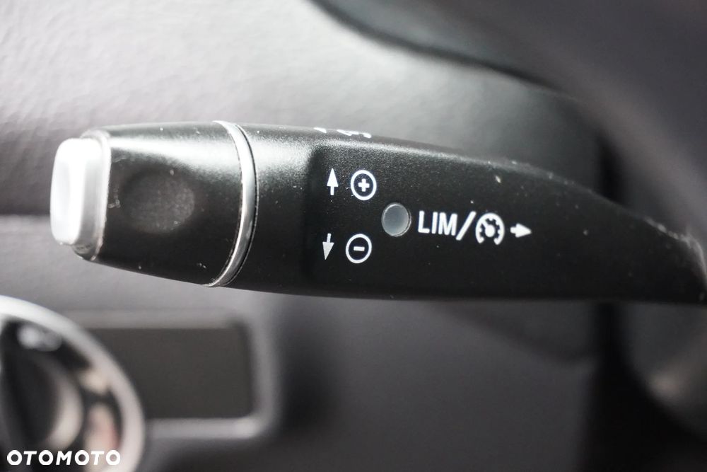 Mercedes-Benz CLA 200 Peak Edition - 35