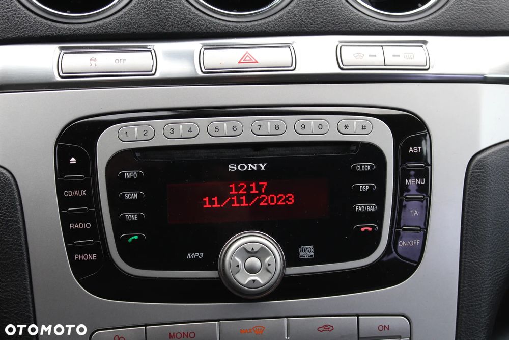 Ford S-Max 2.2 TDCi Titanium - 16