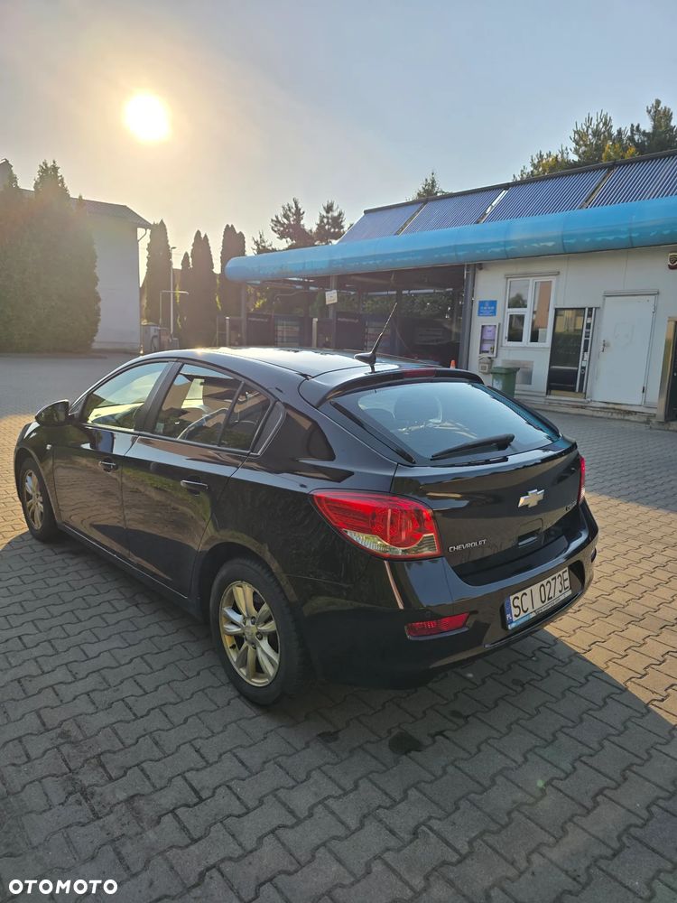 Chevrolet Cruze 1.7 D LT+ - 3
