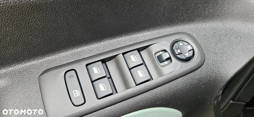 Citroën Berlingo - 32