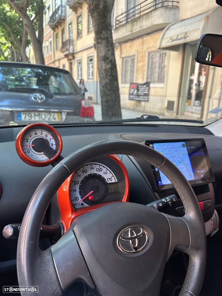 Toyota Aygo - 8