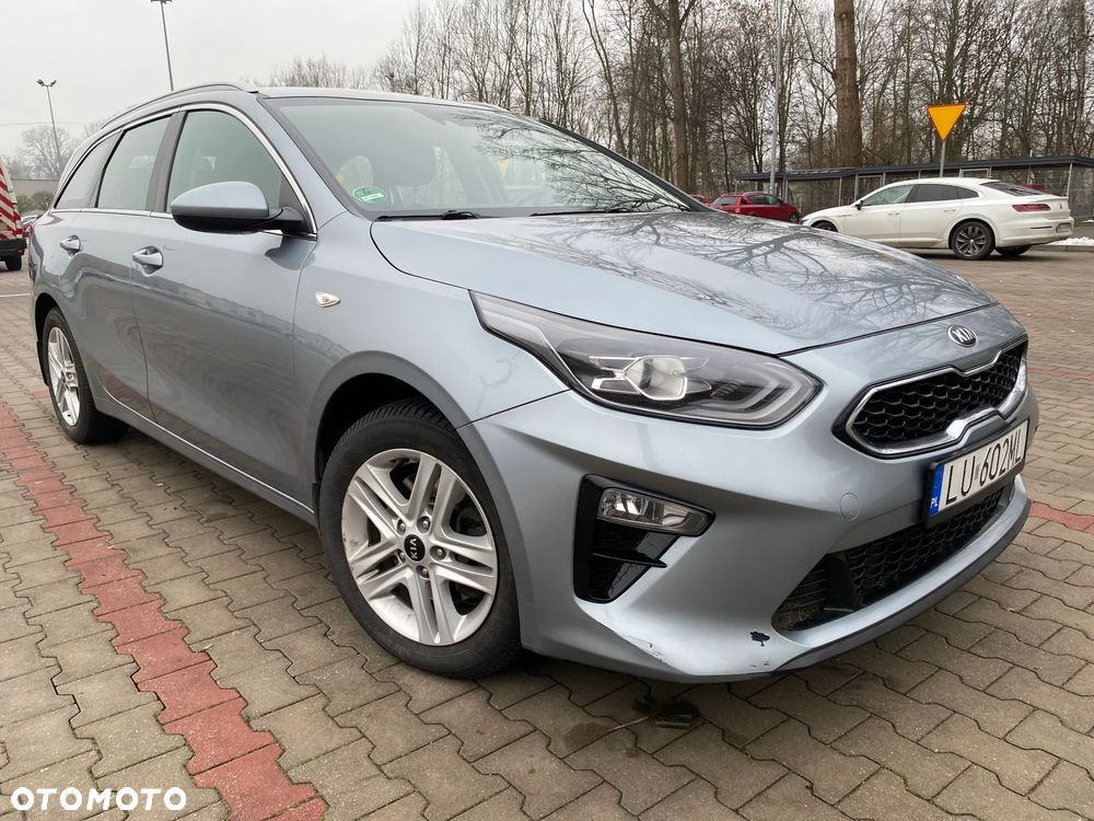 Kia Ceed - 4