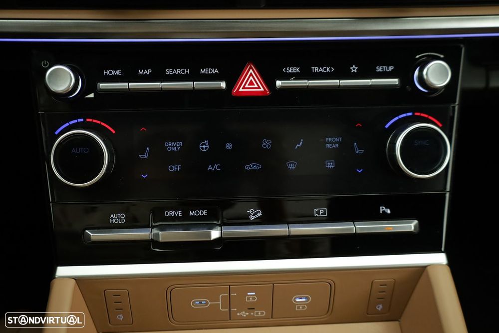 Hyundai Santa Fe 1.6 T-GDI HEV Vanguard - 13
