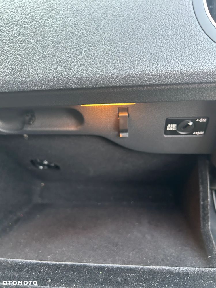 Volkswagen Golf Plus 1.9 TDI DPF Comfortline BlueMotion - 10