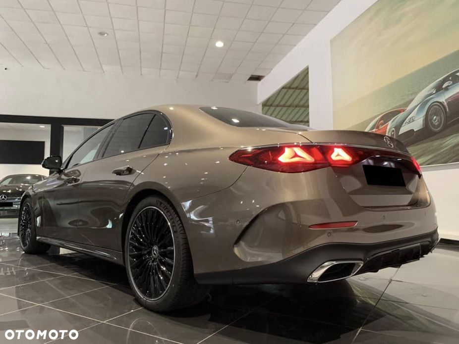 Mercedes-Benz E-Class 2026 photo 5