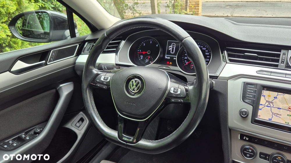 Volkswagen Passat 2.0 TDI (BlueMotion Technology) Comfortline - 8