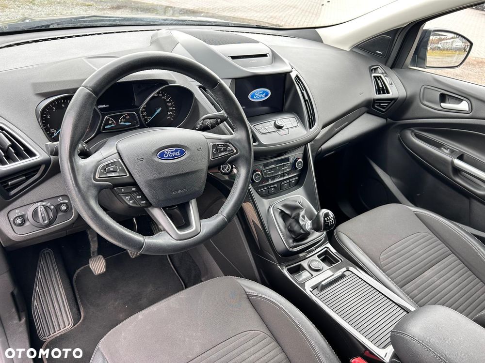 Ford Kuga 1.5 EcoBoost 2x4 ST-Line - 36