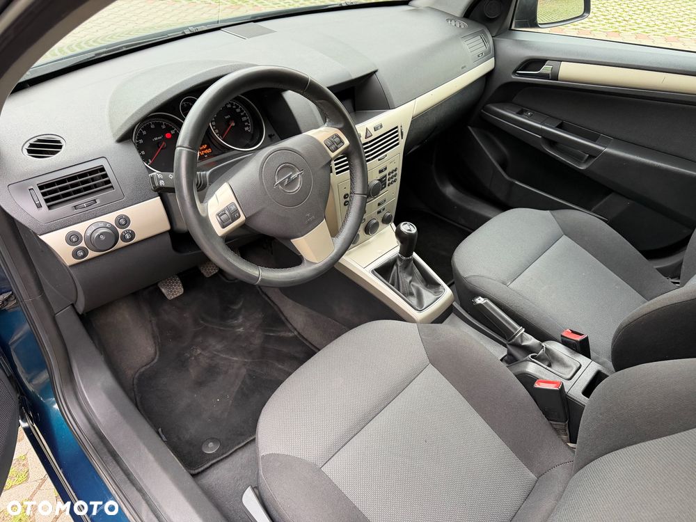 Opel Astra 1.6 - 10
