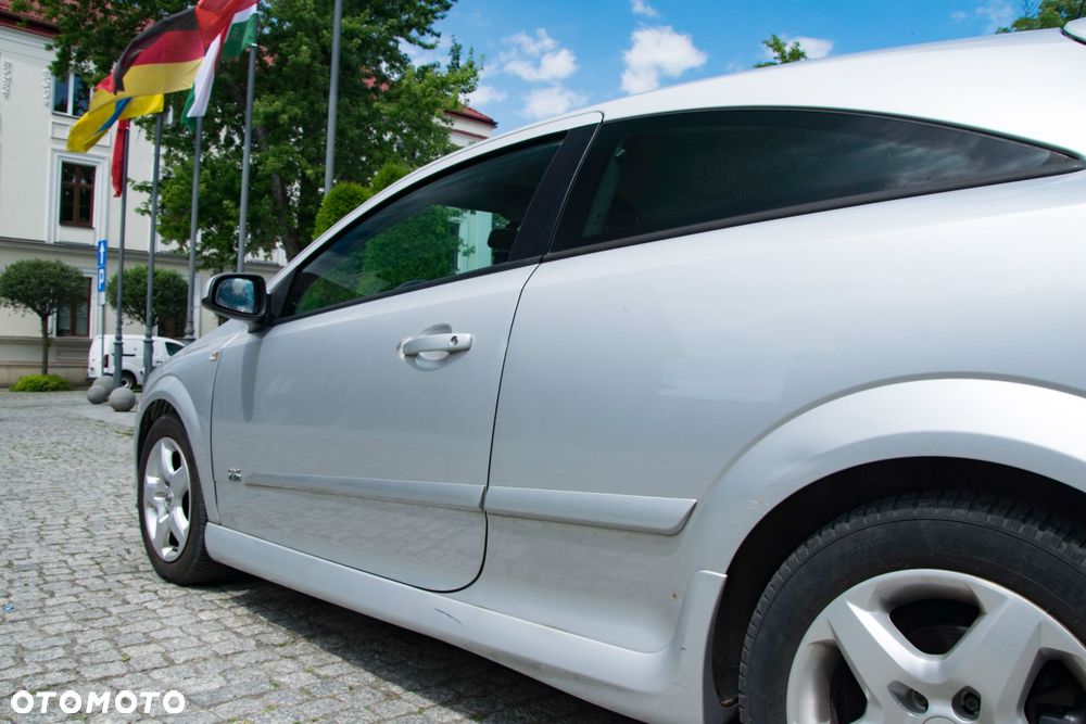 Opel Astra 1.6 Essentia - 9