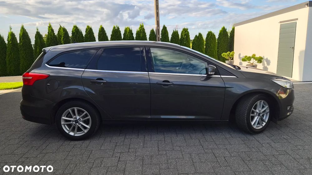 Ford Focus 1.0 EcoBoost STart-Stopp-System TITANIUM - 23