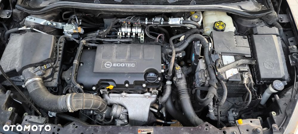Opel Astra 1.4 Turbo - 14