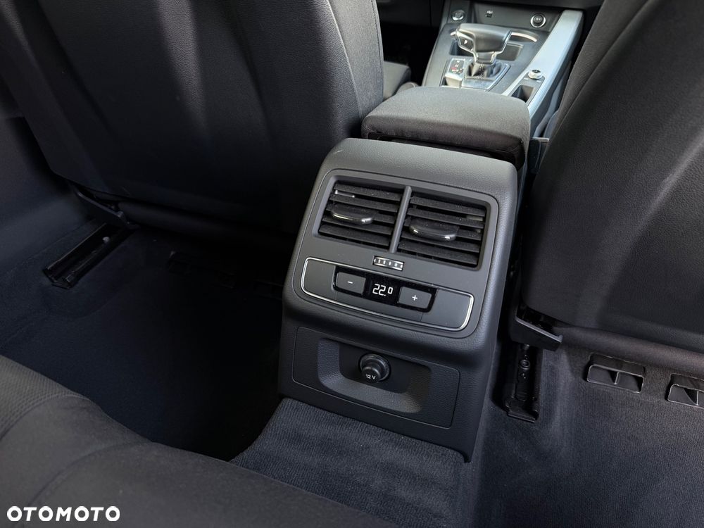 Audi A4 Avant 40 TDI quattro S tronic S line - 11